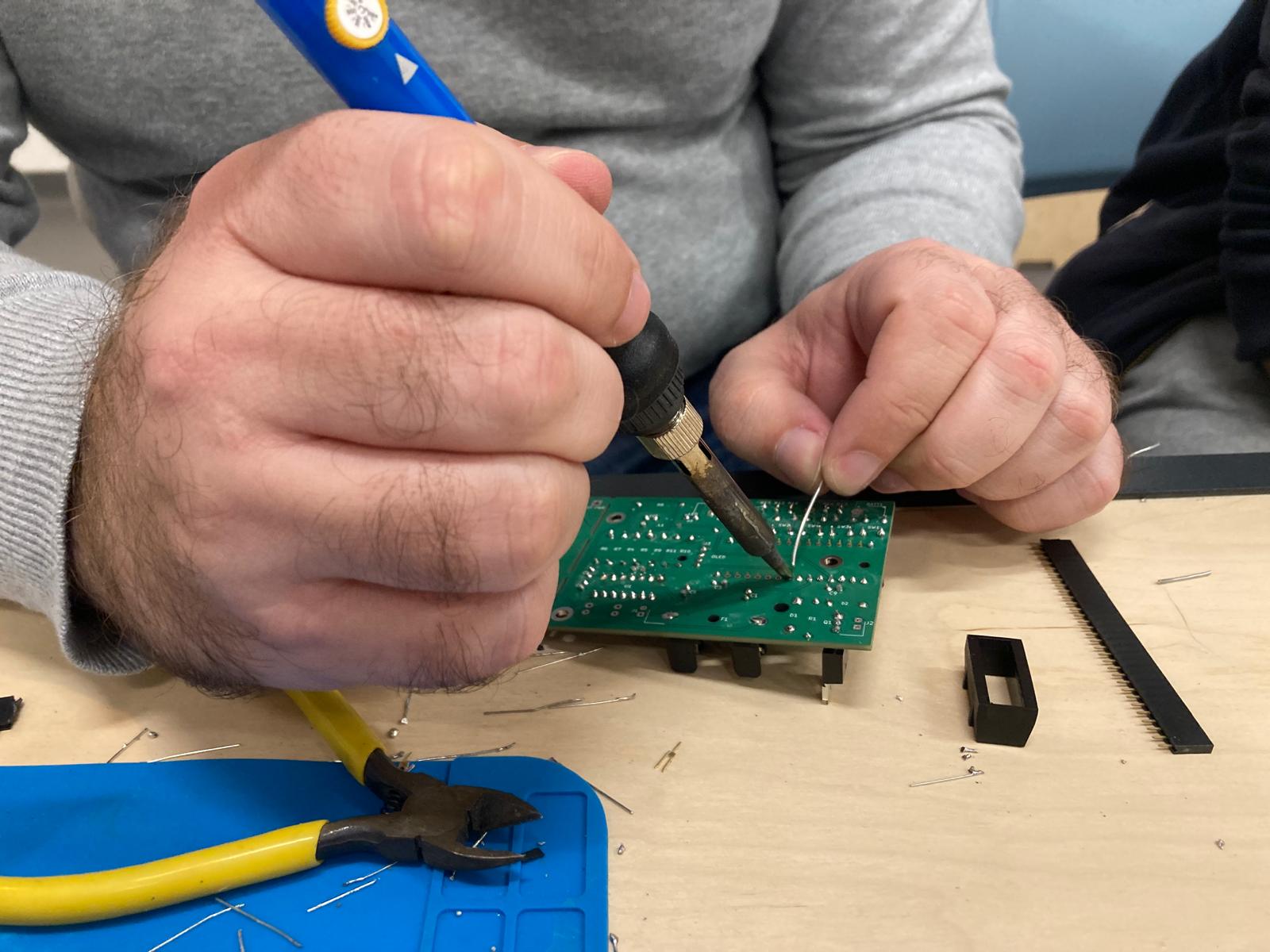 Construction d'un testeur de continuité